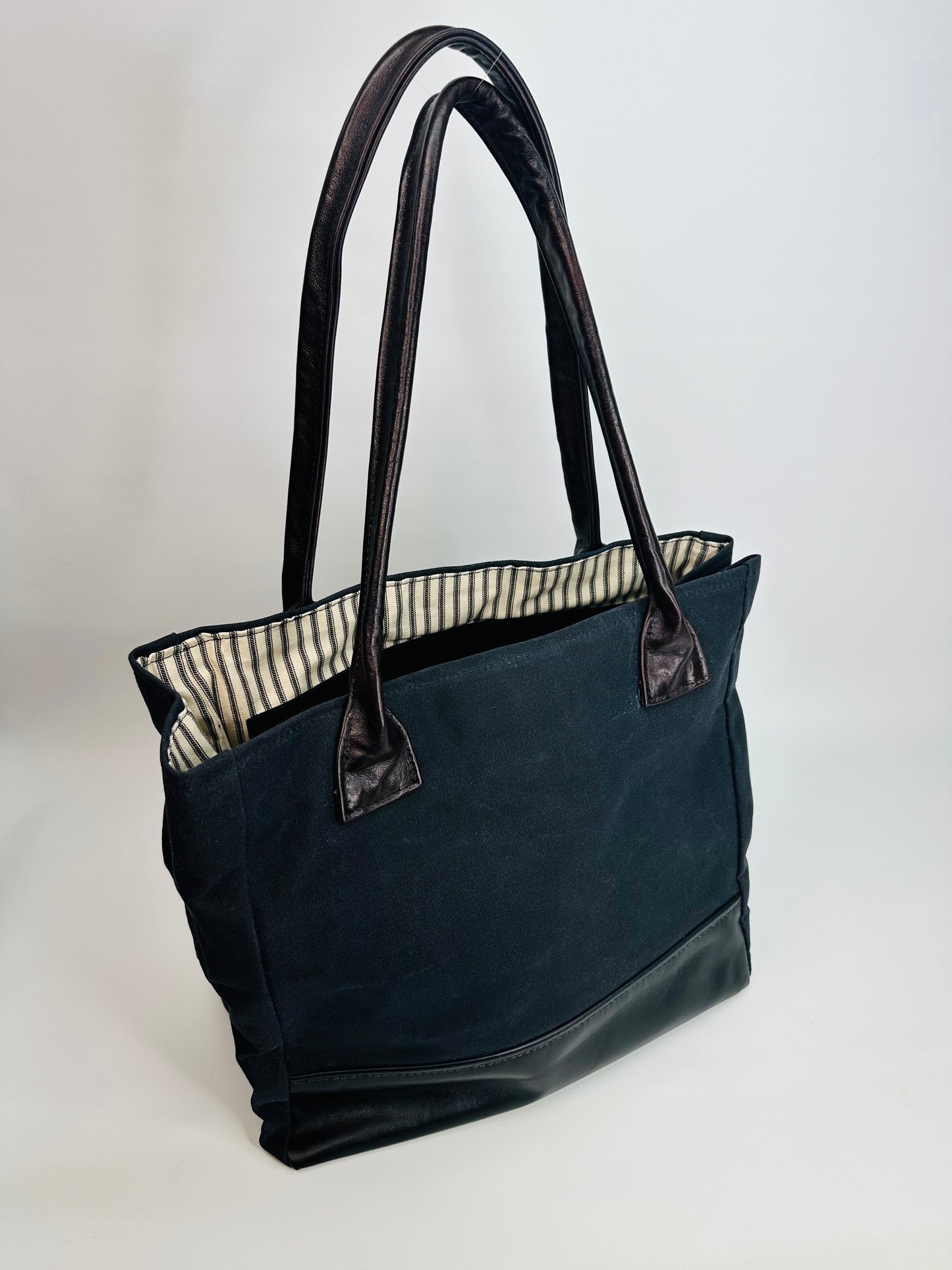 Waxed Canvas Tote Black