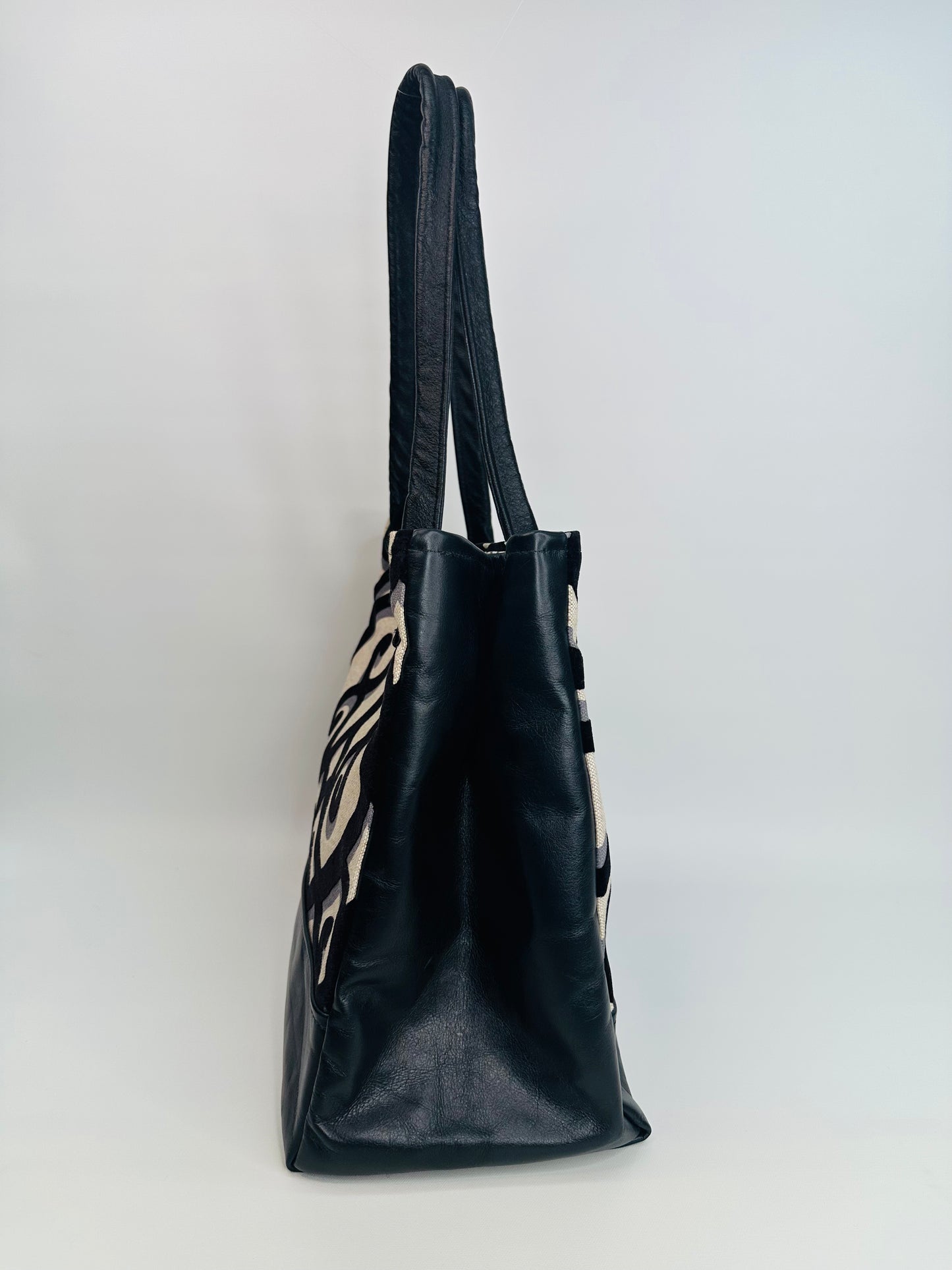 Black Velvet Swirl on Linen Tote